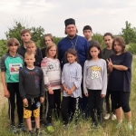 Настоятель Иоанно-Предтеченского прихода села Орловка организовал для сельских детей летний отдых