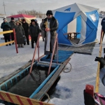 В приходах Павлодарской и Экибастузской епархии после великого освящения воды жители городов и сел приняли крещенские омовения