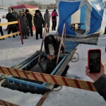 В приходах Павлодарской и Экибастузской епархии после великого освящения воды жители городов и сел приняли крещенские омовения