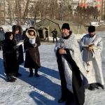 В приходах Павлодарской и Экибастузской епархии после великого освящения воды жители городов и сел приняли крещенские омовения