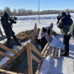 В приходах Павлодарской и Экибастузской епархии после великого освящения воды жители городов и сел приняли крещенские омовения